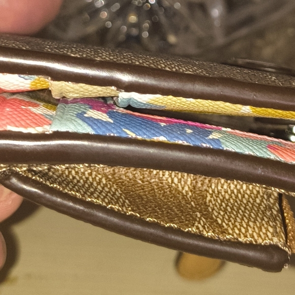 Coach Peyton Floral Wild Flower Print Snap Wallet Signature C Saffiano Leather - Picture 8 of 8